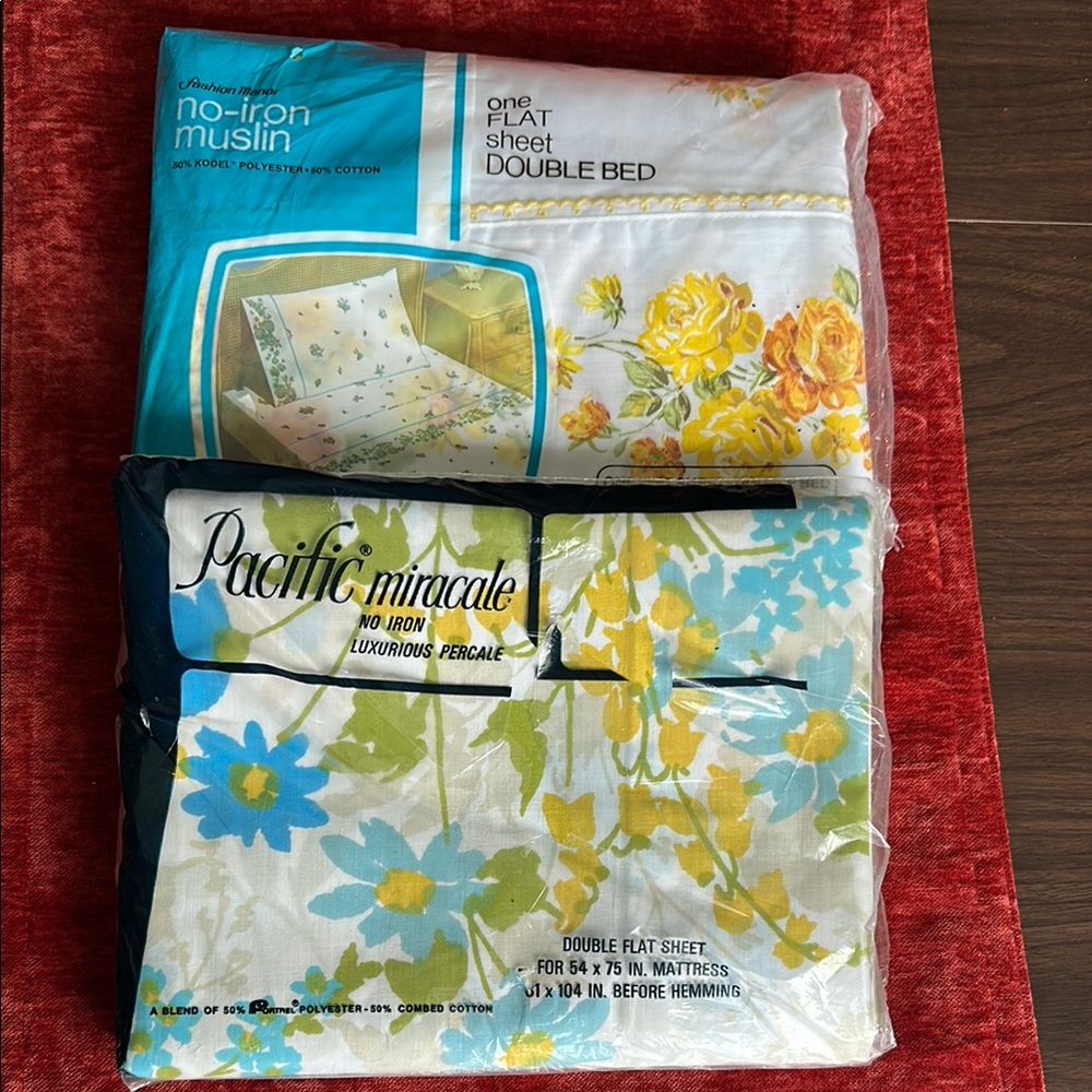 NWT 2 Vintage 60s-70s Floral Flat (Top) Sheets Double Bed